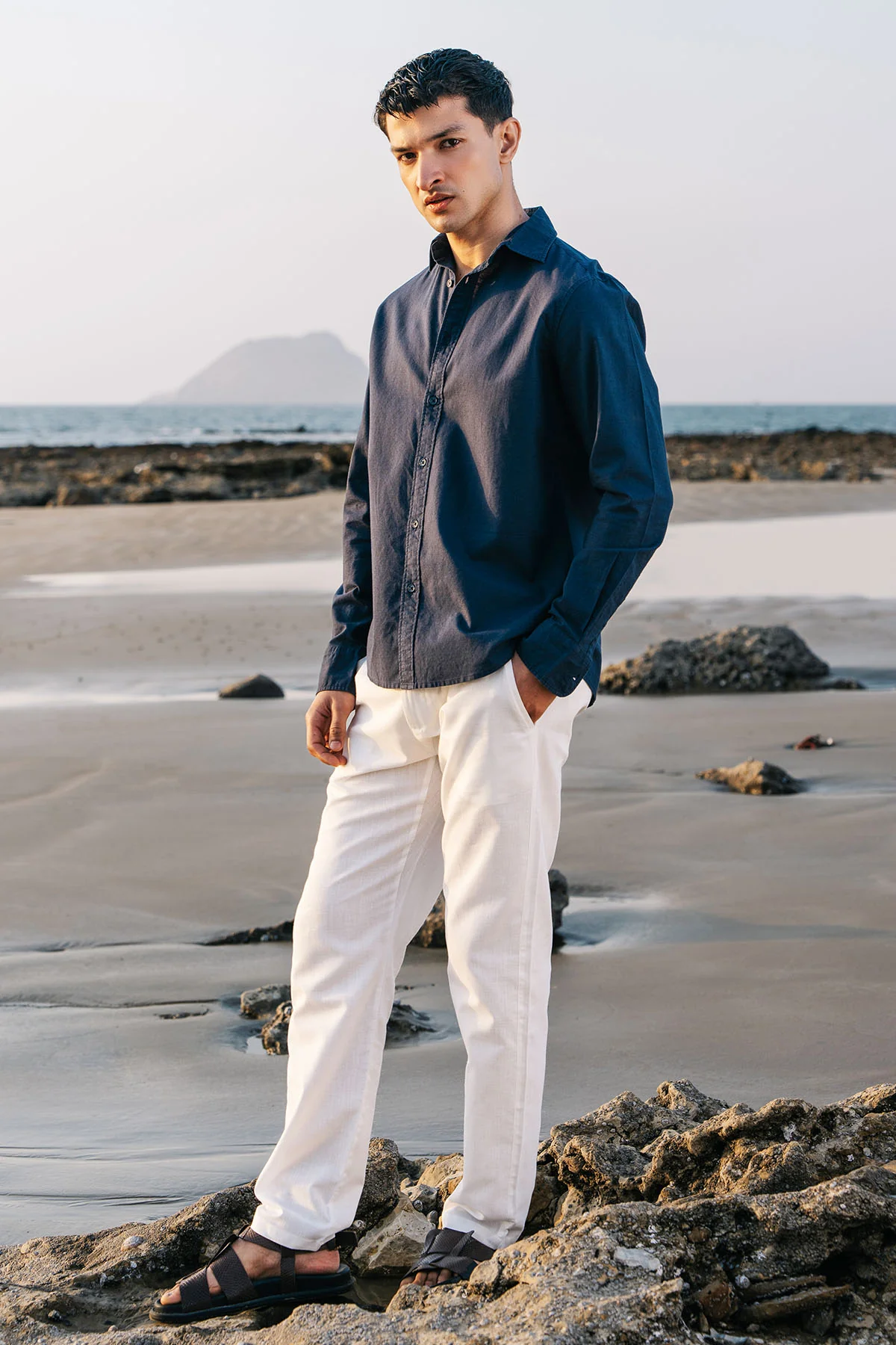 CLASSIC LINEN SHIRT - Image 5