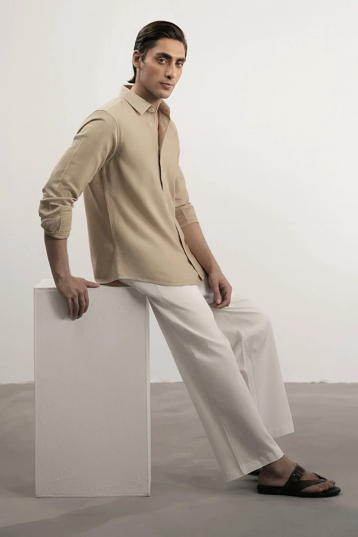 CLASSIC LINEN SHIRT - Image 3