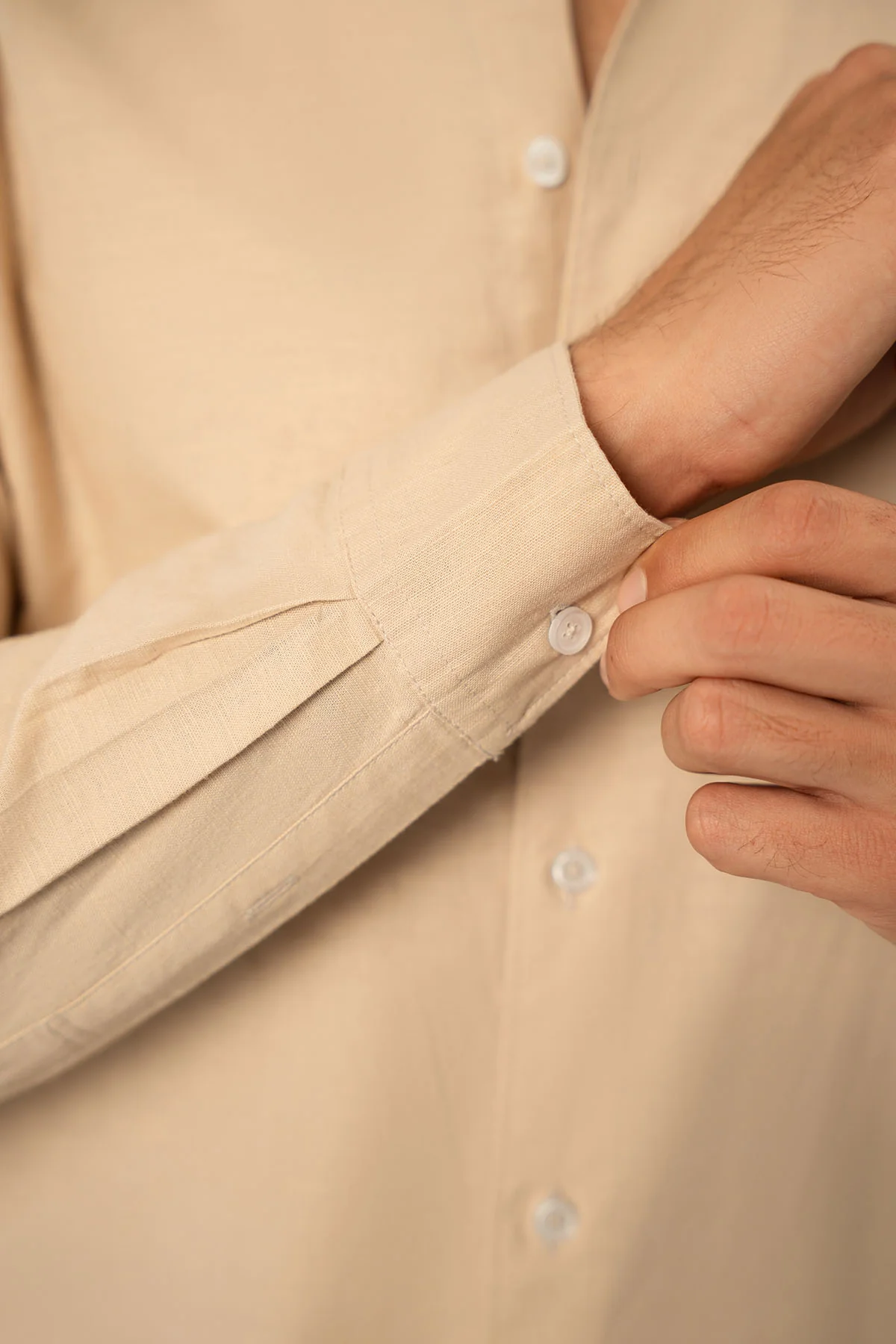 CLASSIC LINEN SHIRT - Image 2