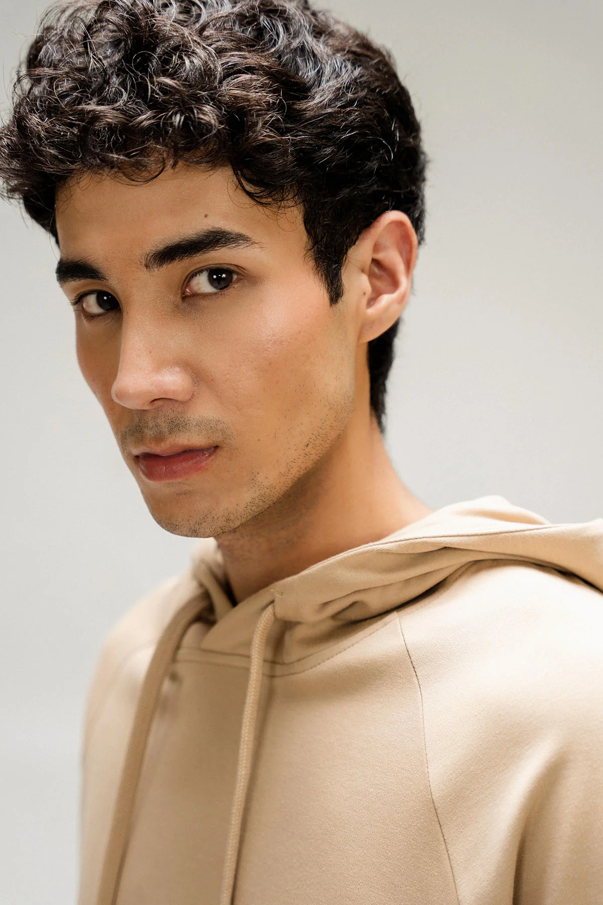 CLASSIC PULLOVER HOODIE - Image 8
