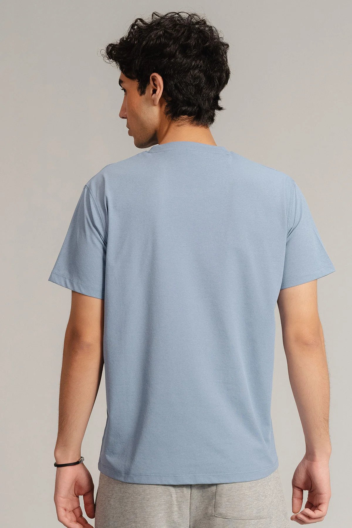 CLASSIC SPORTS T-SHIRT- ACTIVEWEAR - Image 3