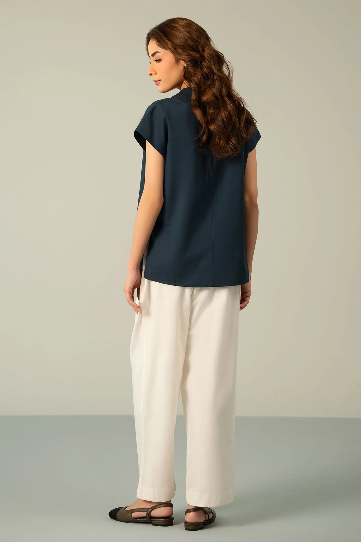COWL NECK LINEN TOP - Image 3