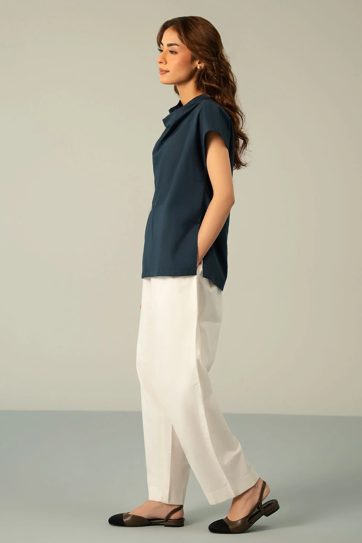 COWL NECK LINEN TOP - Image 8