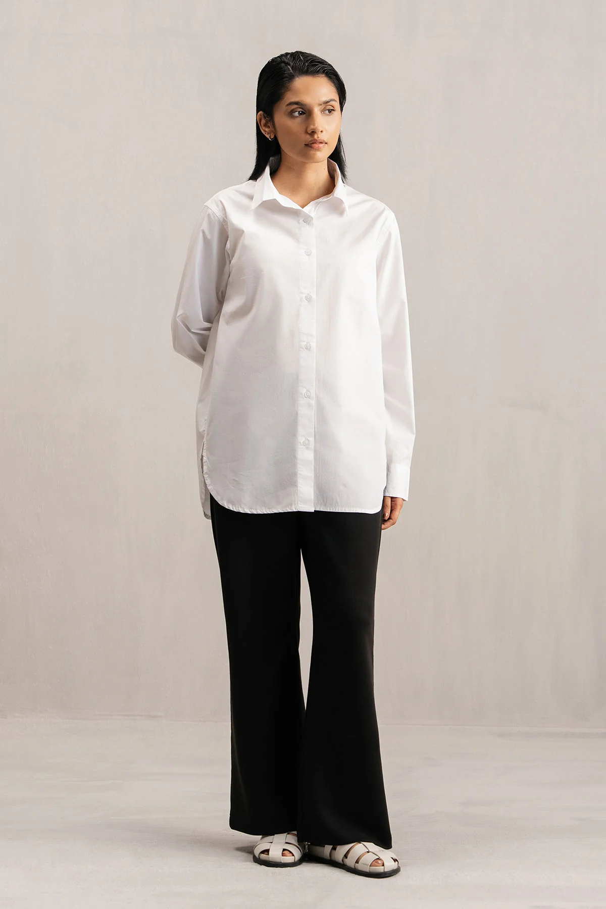 EASY POPLIN BUTTON DOWN