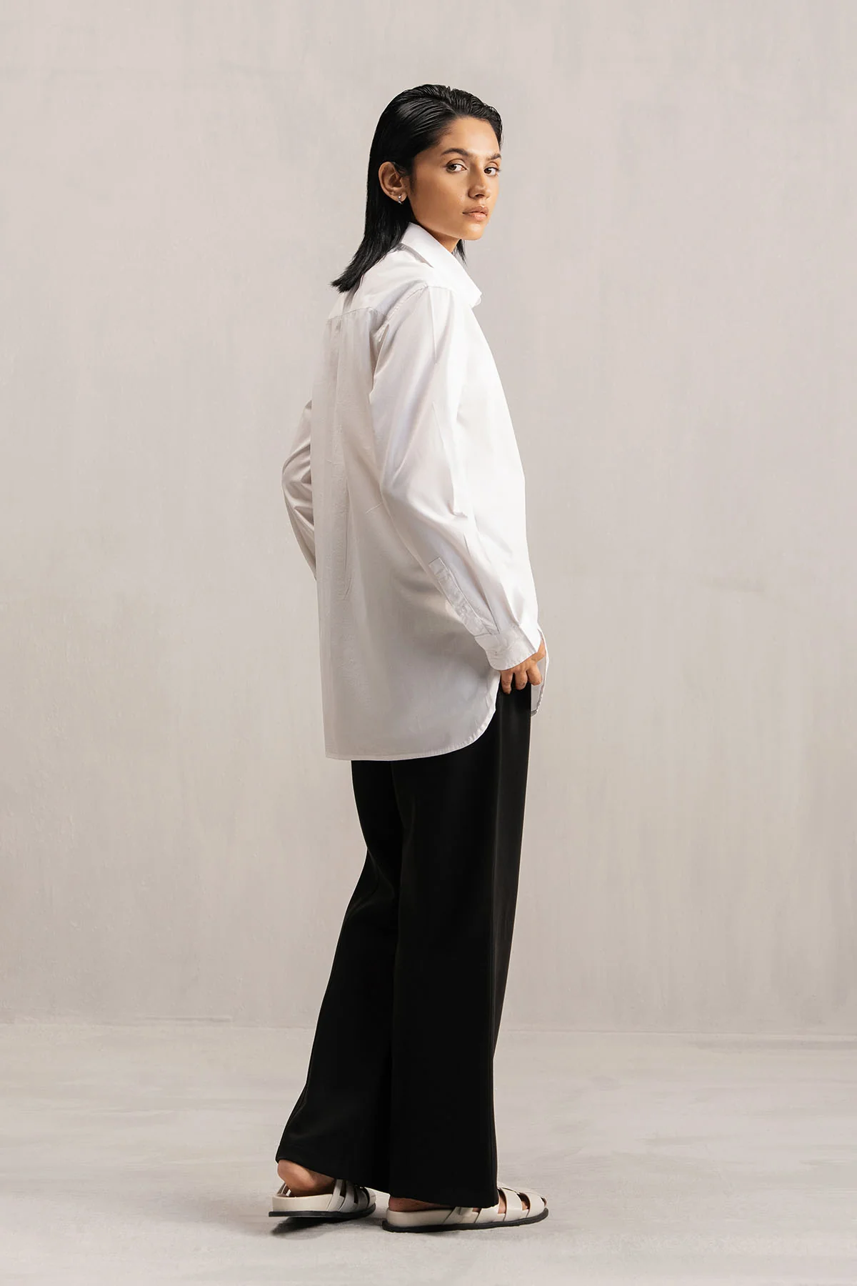 EASY POPLIN BUTTON DOWN - Image 3