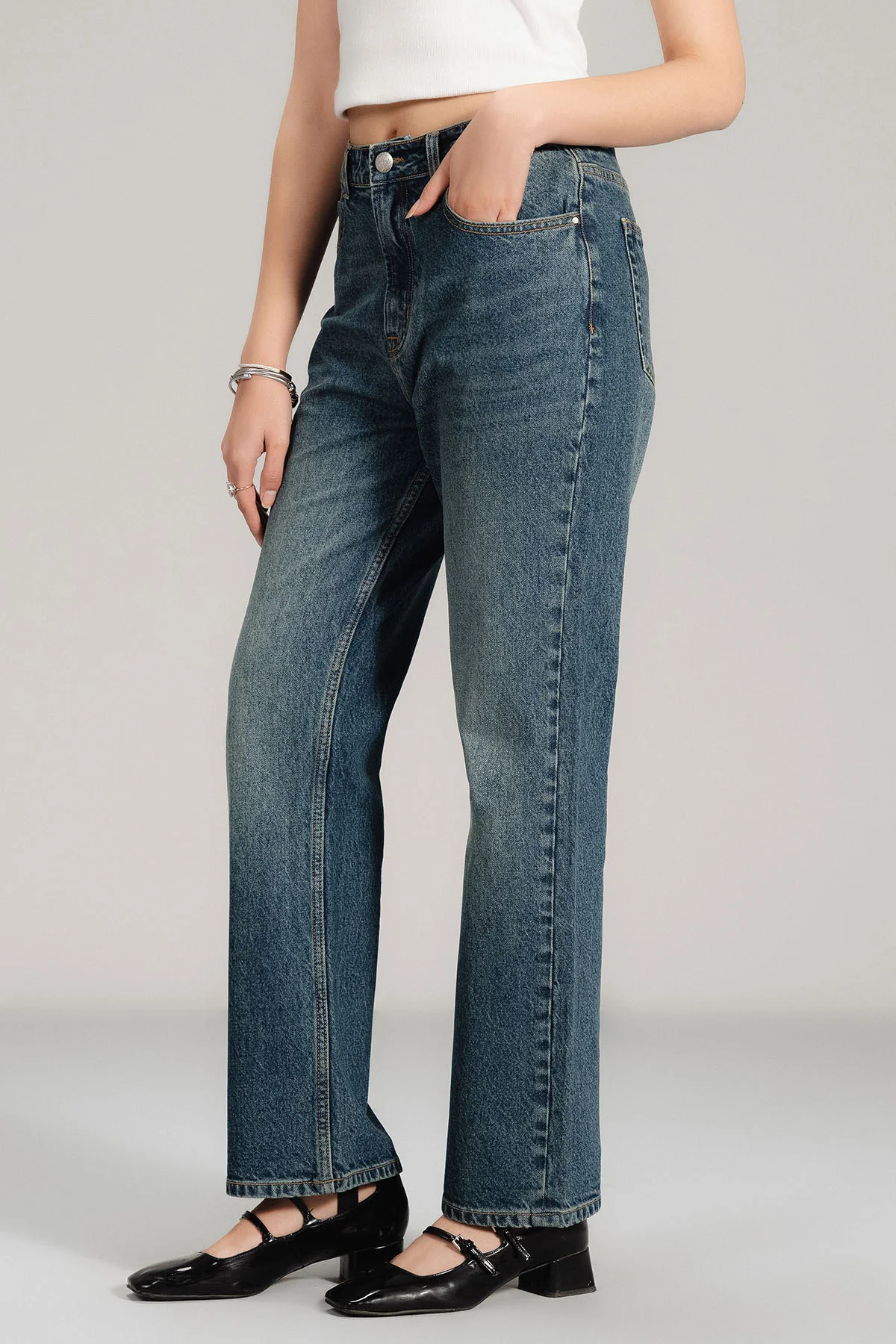 STRAIGHT FIT - Image 5