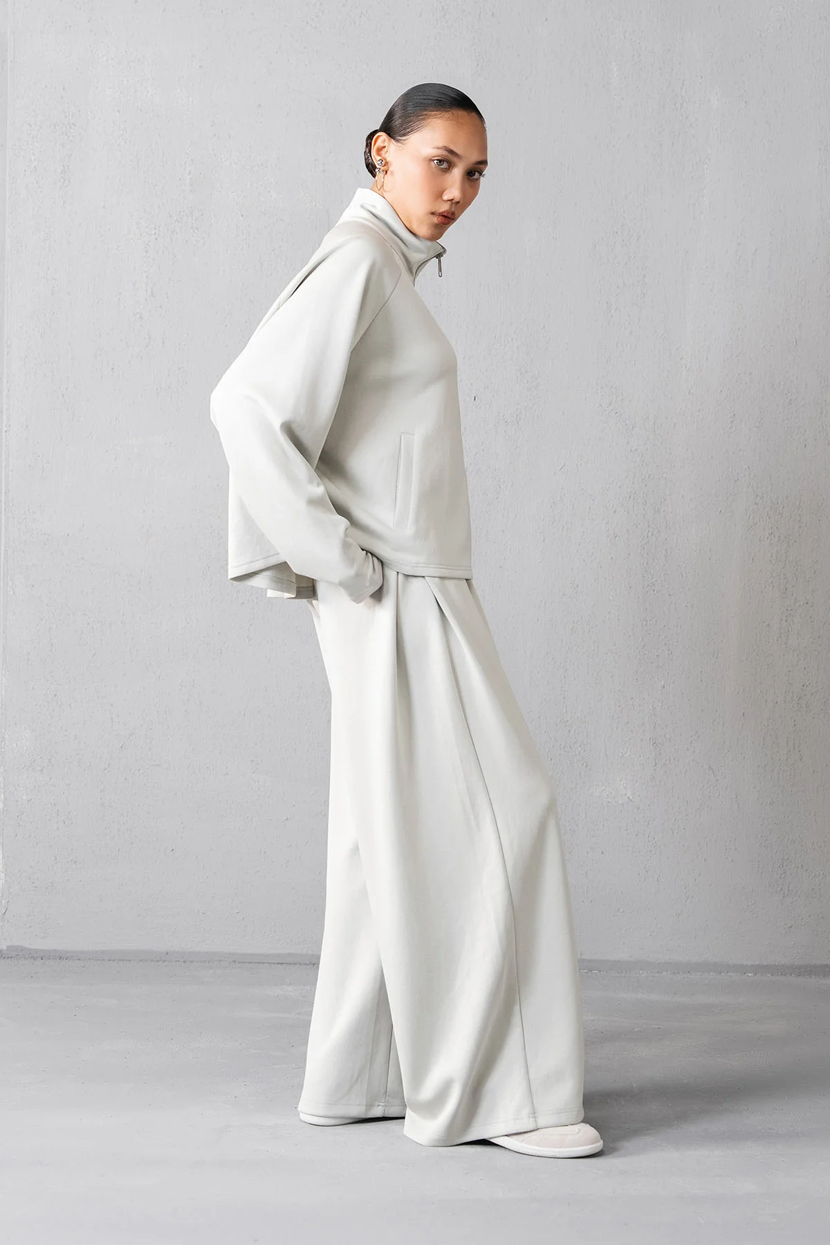 MOCK NECK ZIPPER - CLOUDLUX - Image 5