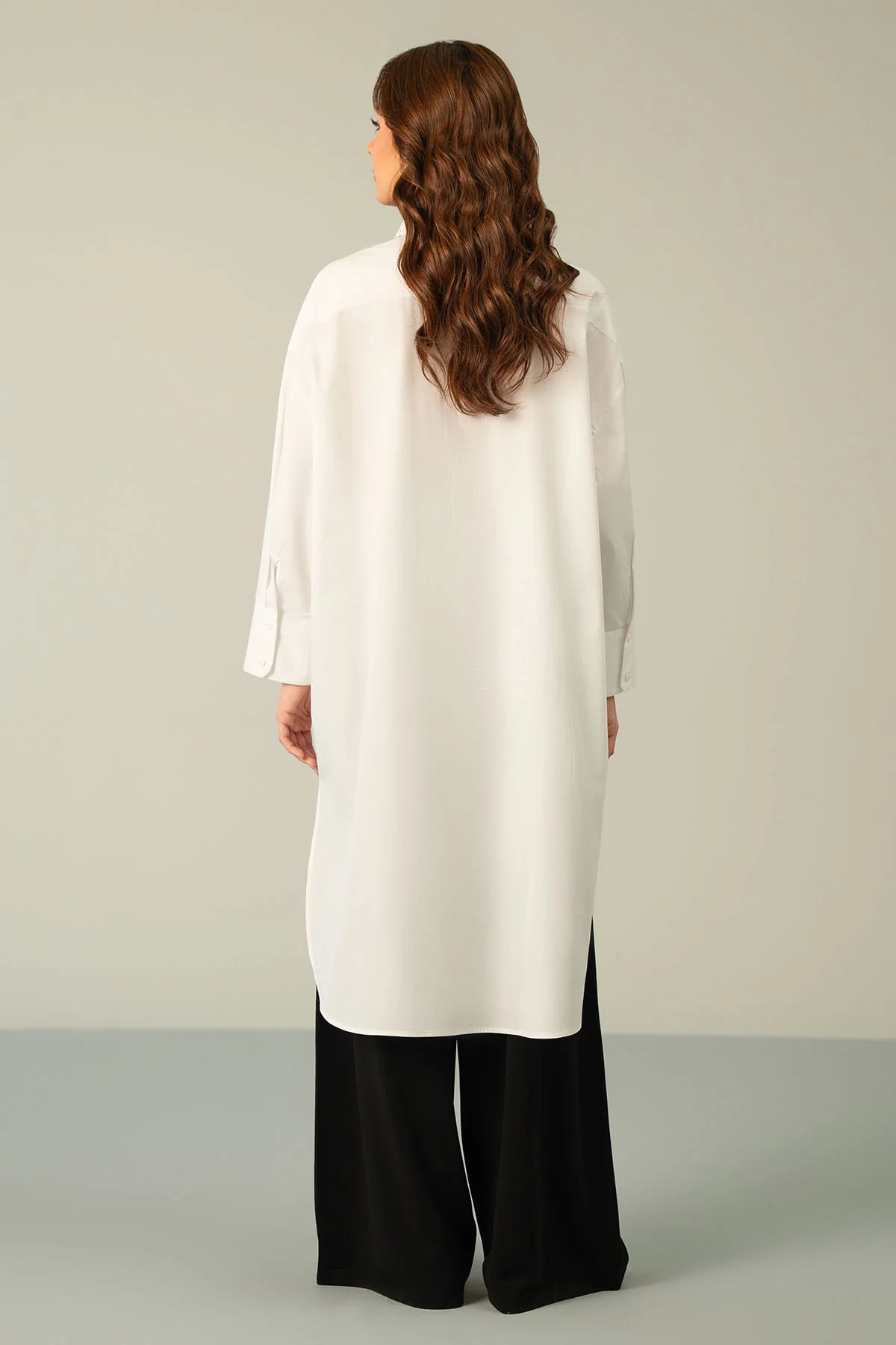 ROUND HEM POPLIN SHIRT - Image 3