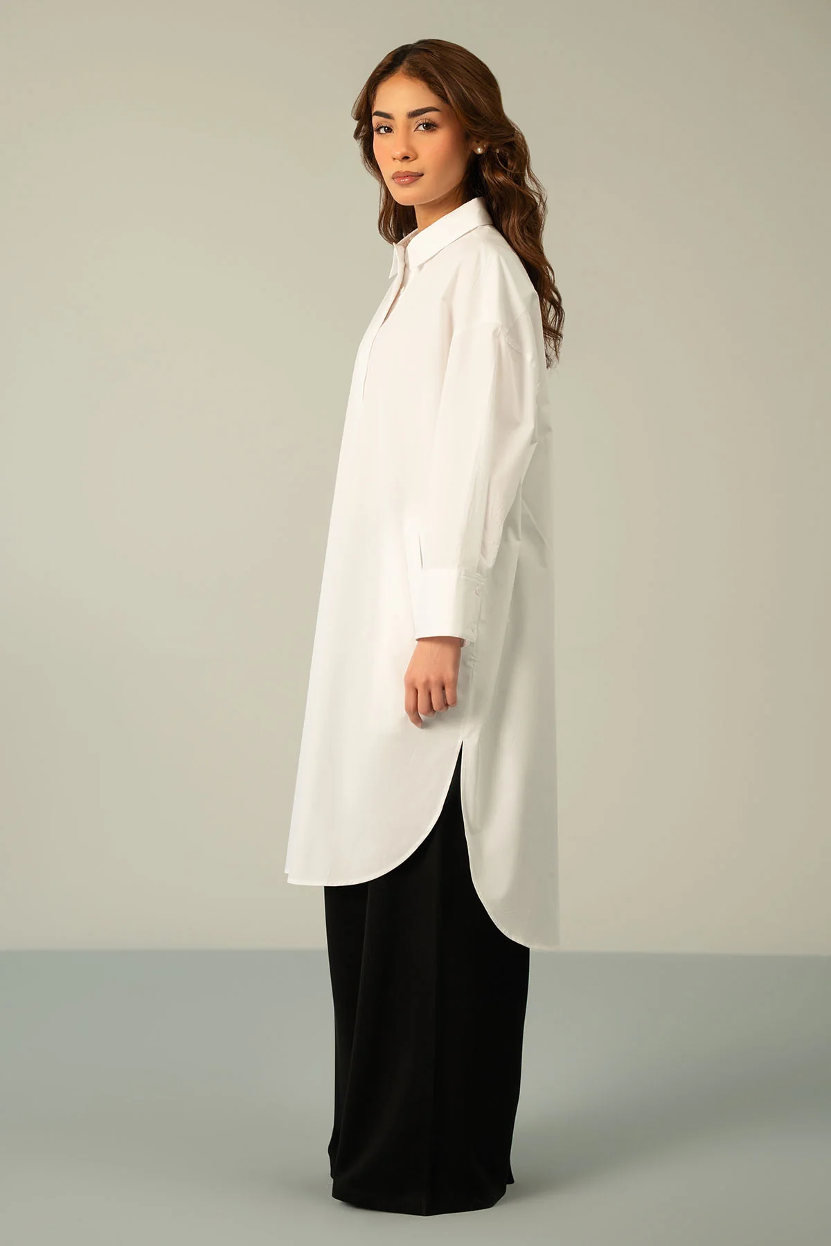 ROUND HEM POPLIN SHIRT - Image 5