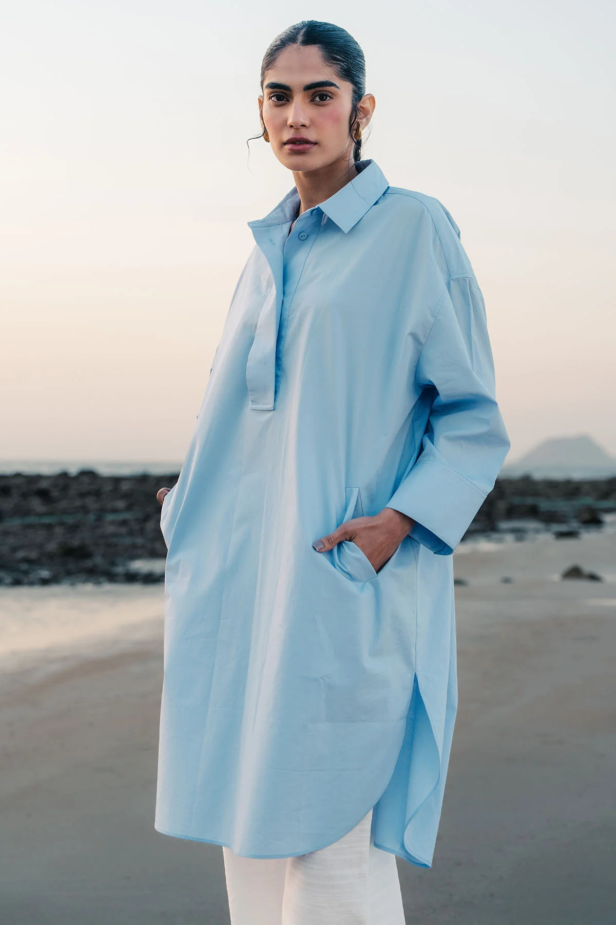 ROUND HEM POPLIN SHIRT - Image 4