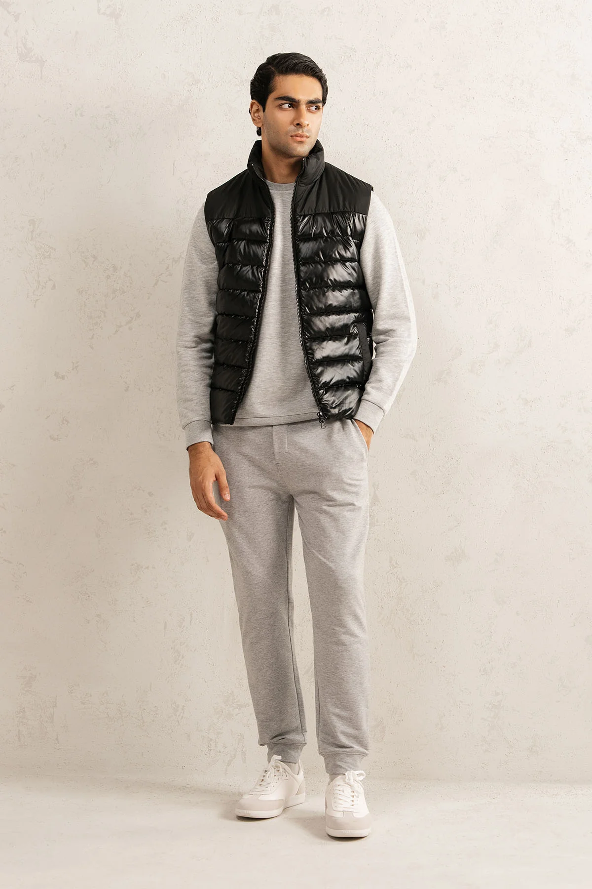 PUFFER DOWN VEST