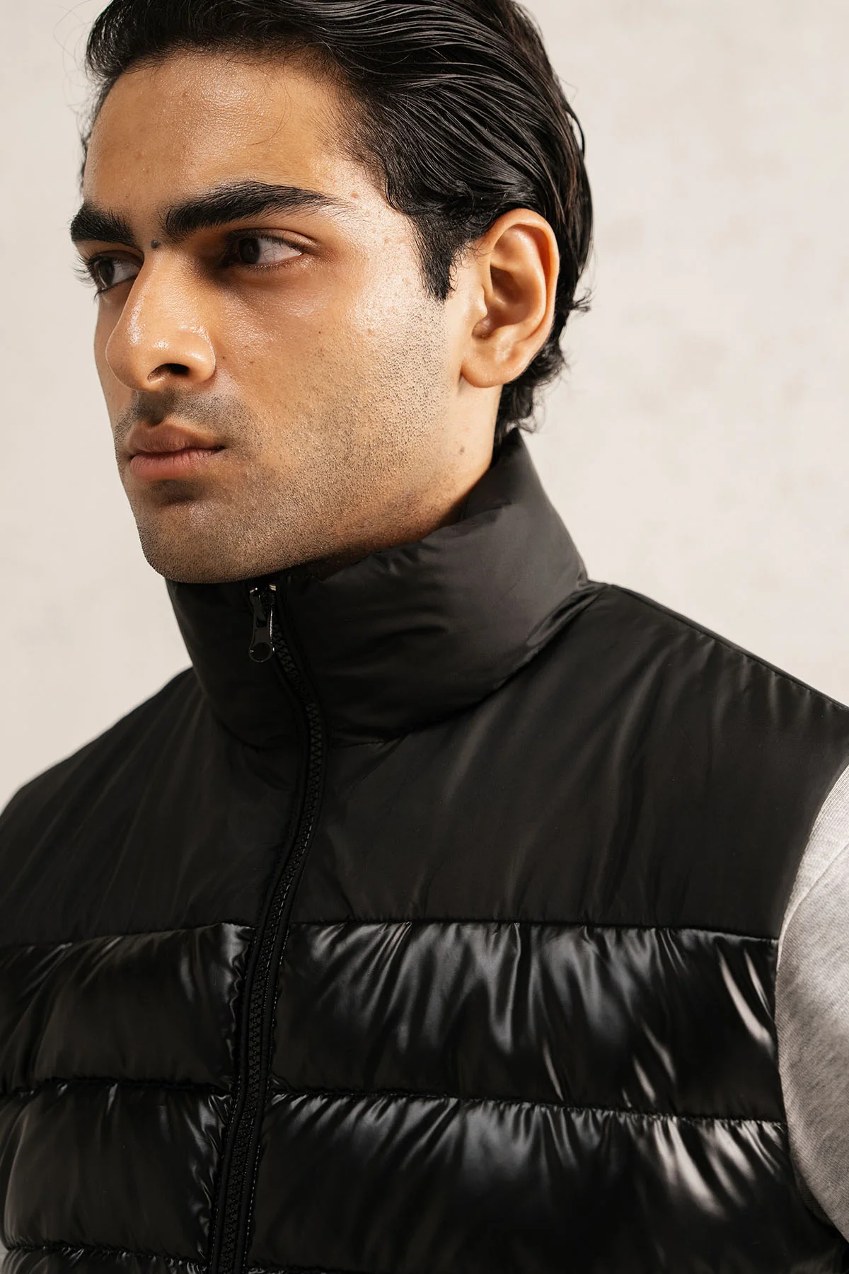 PUFFER DOWN VEST - Image 4
