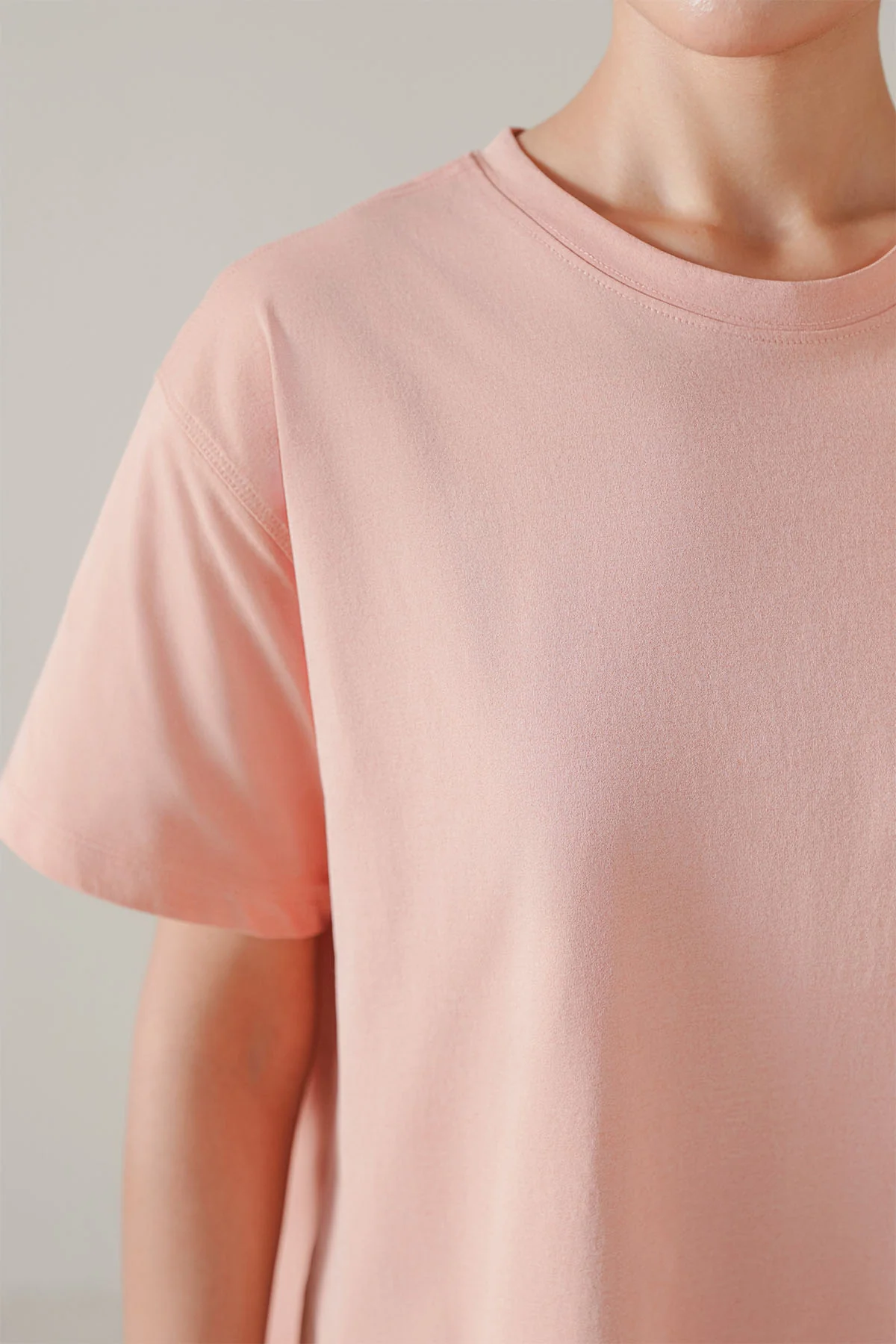 RELAXED ACTIVE TEE-WOMEN - Image 2