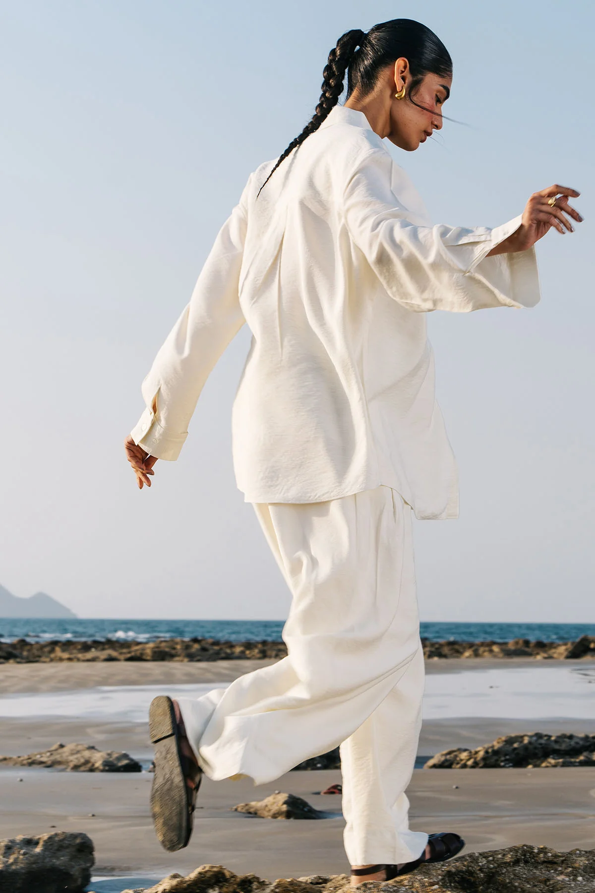 RELAXED FIT BUTTON DOWN SHIRT - WRINKLED - Image 4