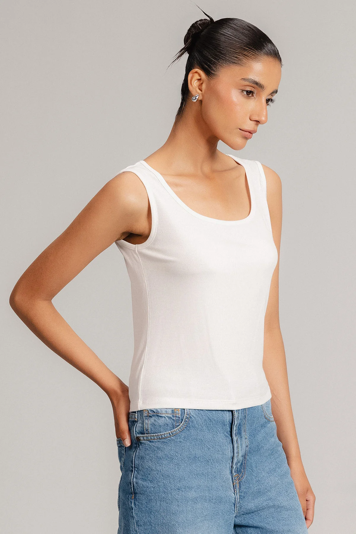 RIBBED ROUND NECK TANK TOP - Image 6