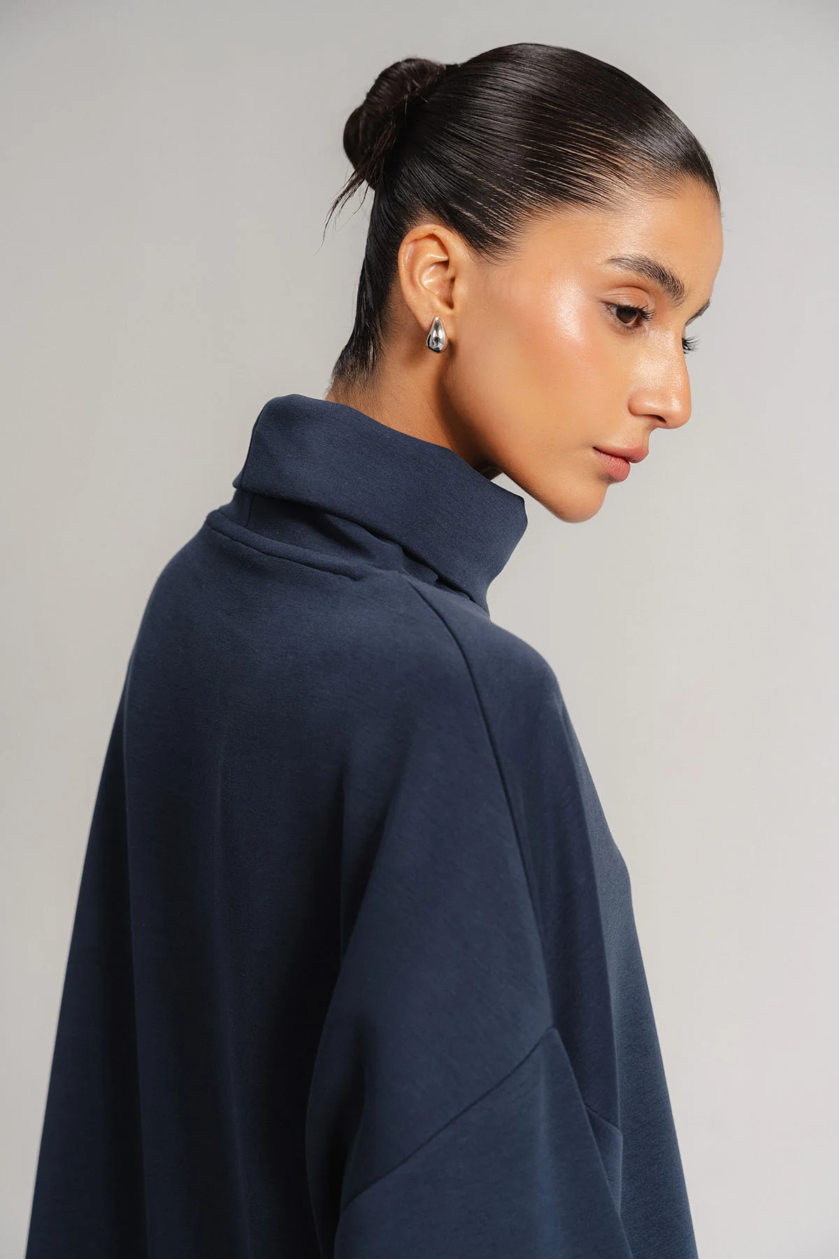 COWL NECK SHIRT CLOUDLUX LIGHT - Image 11