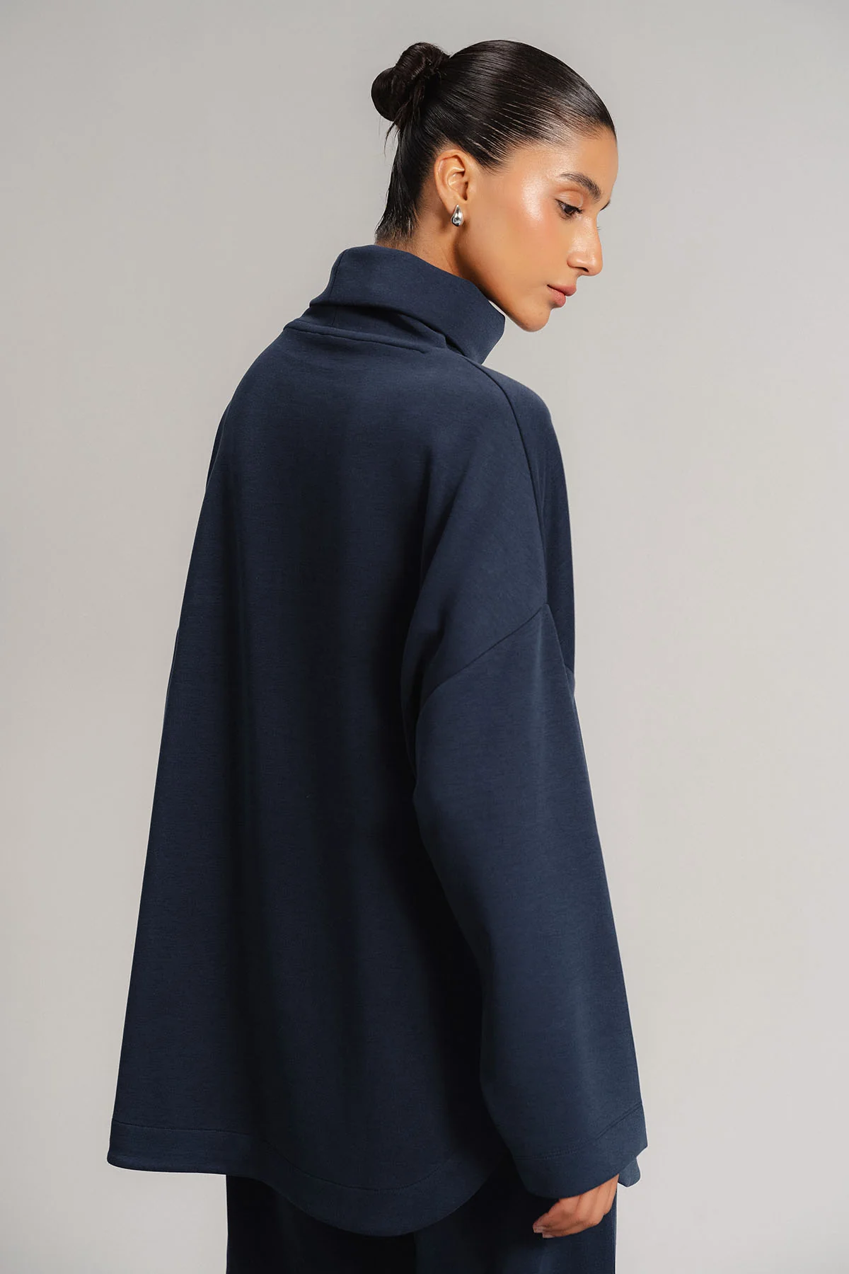 COWL NECK SHIRT CLOUDLUX LIGHT - Image 9