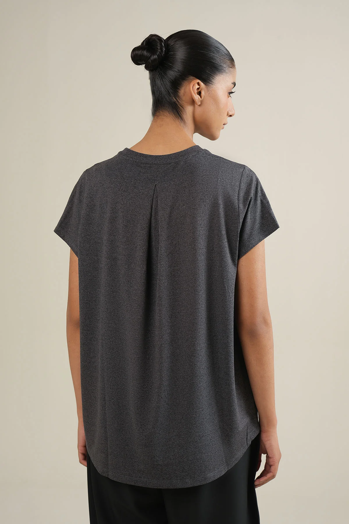 WOMEN STUDIO EASE TEE - Image 6