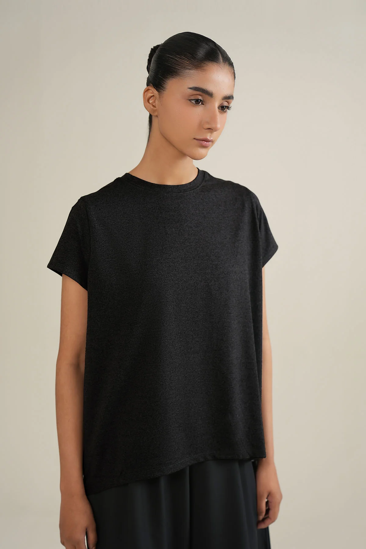 WOMEN STUDIO EASE TEE