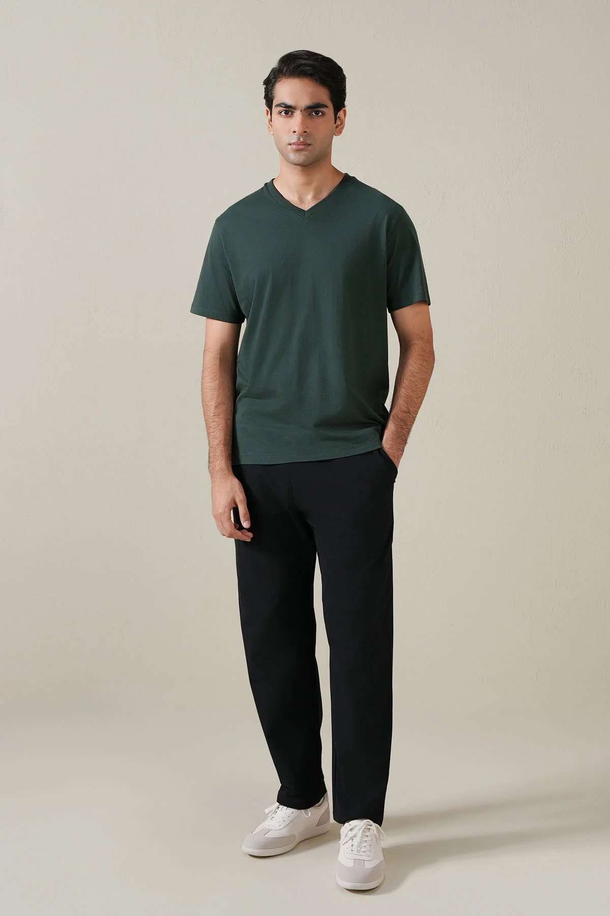 T-SHIRT V-NECK SUPIMA COTTON