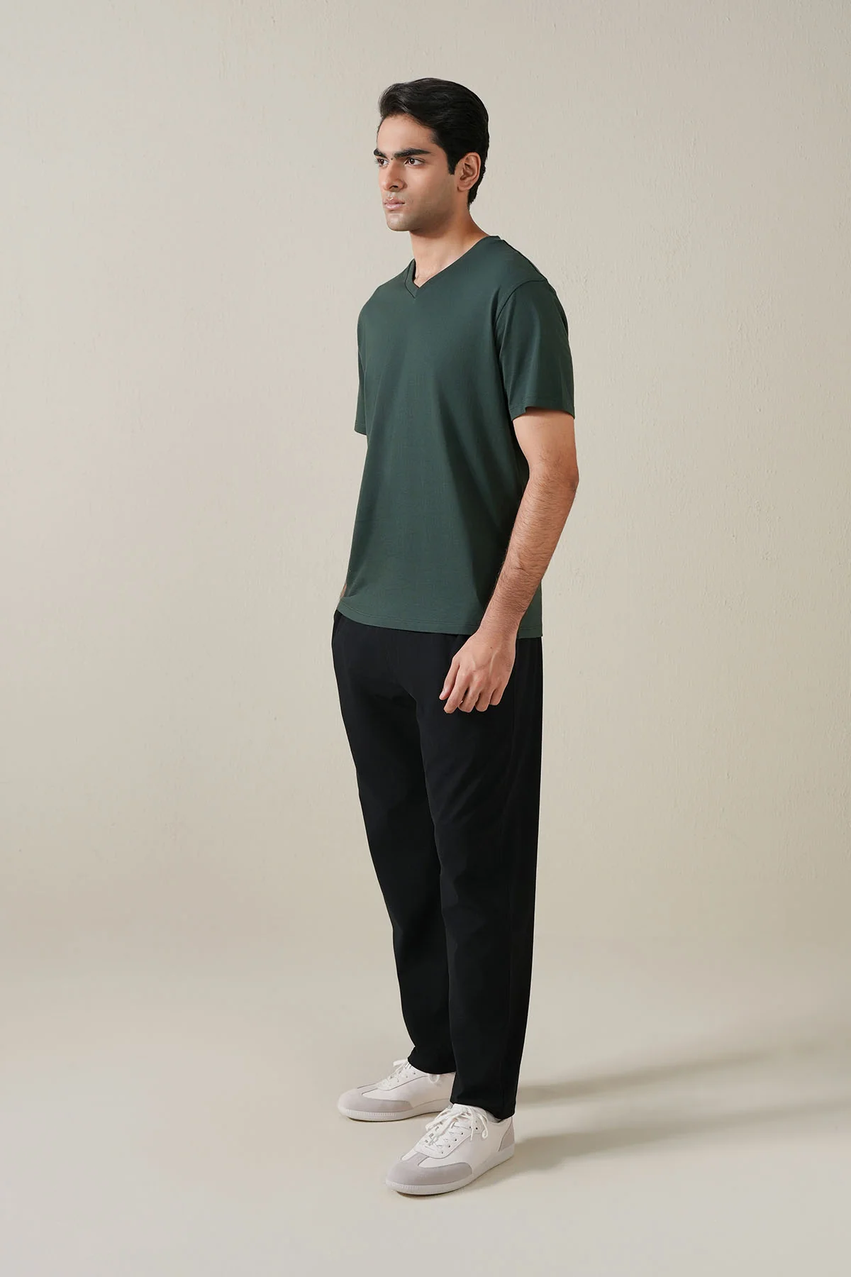 T-SHIRT V-NECK SUPIMA COTTON - Image 4