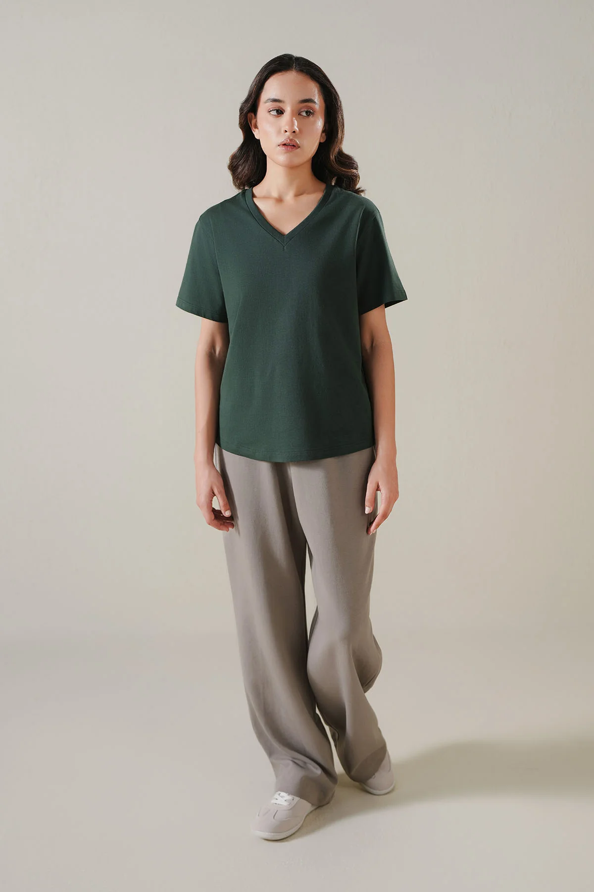 T-SHIRT V-NECK SUPIMA COTTON - Image 3