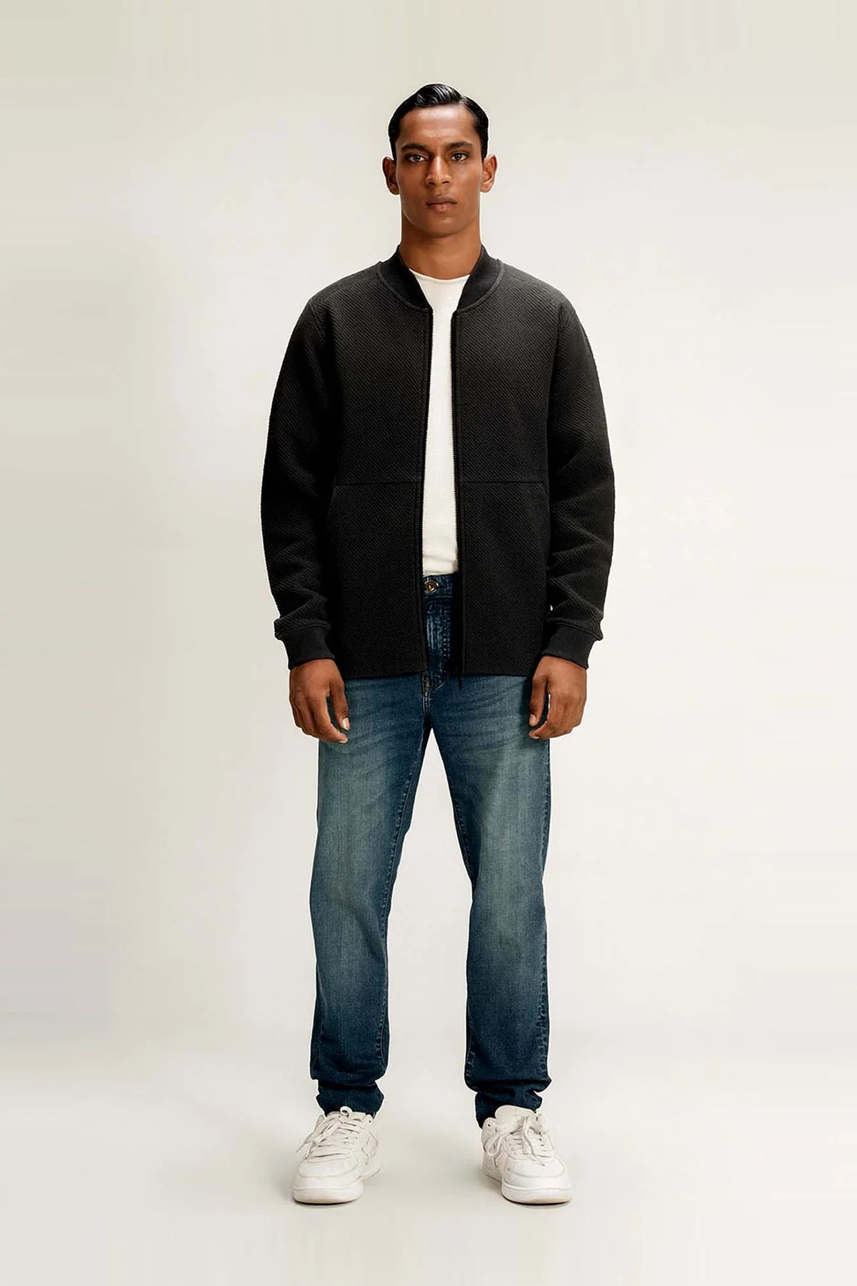 TEXTURED LUXE POCKET ZIP UP JACKET