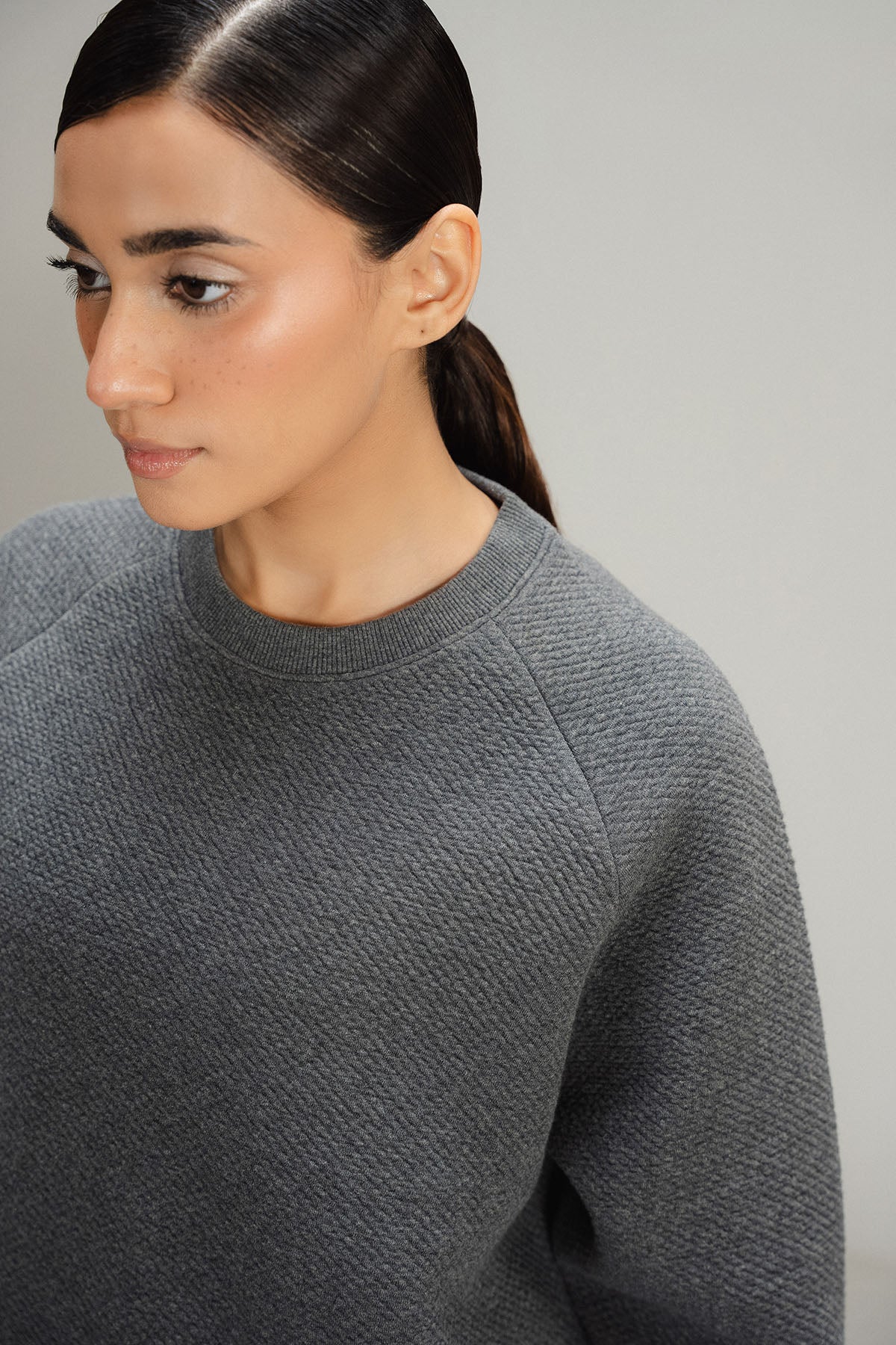 TEXTURED LUXE SWEATSHIRT - Image 6