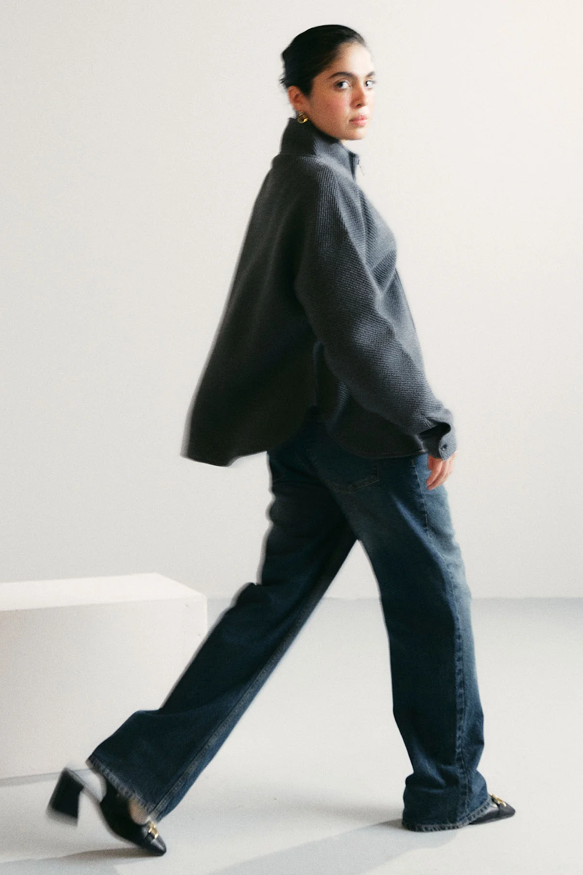 TEXTURED-LUXE ZIP UP JACKET - Image 5
