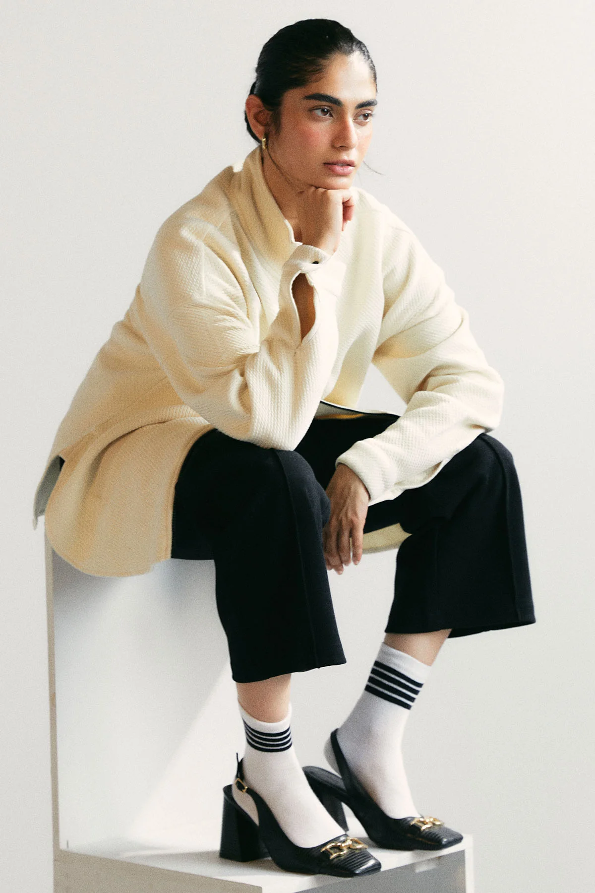 TEXTURED-LUXE ZIP UP JACKET - Image 4