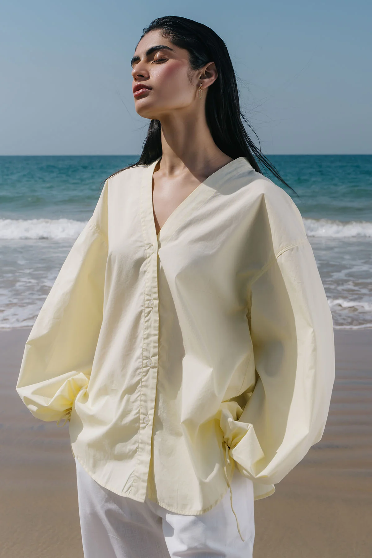 V-NECK POPLIN SHIRT - Image 3