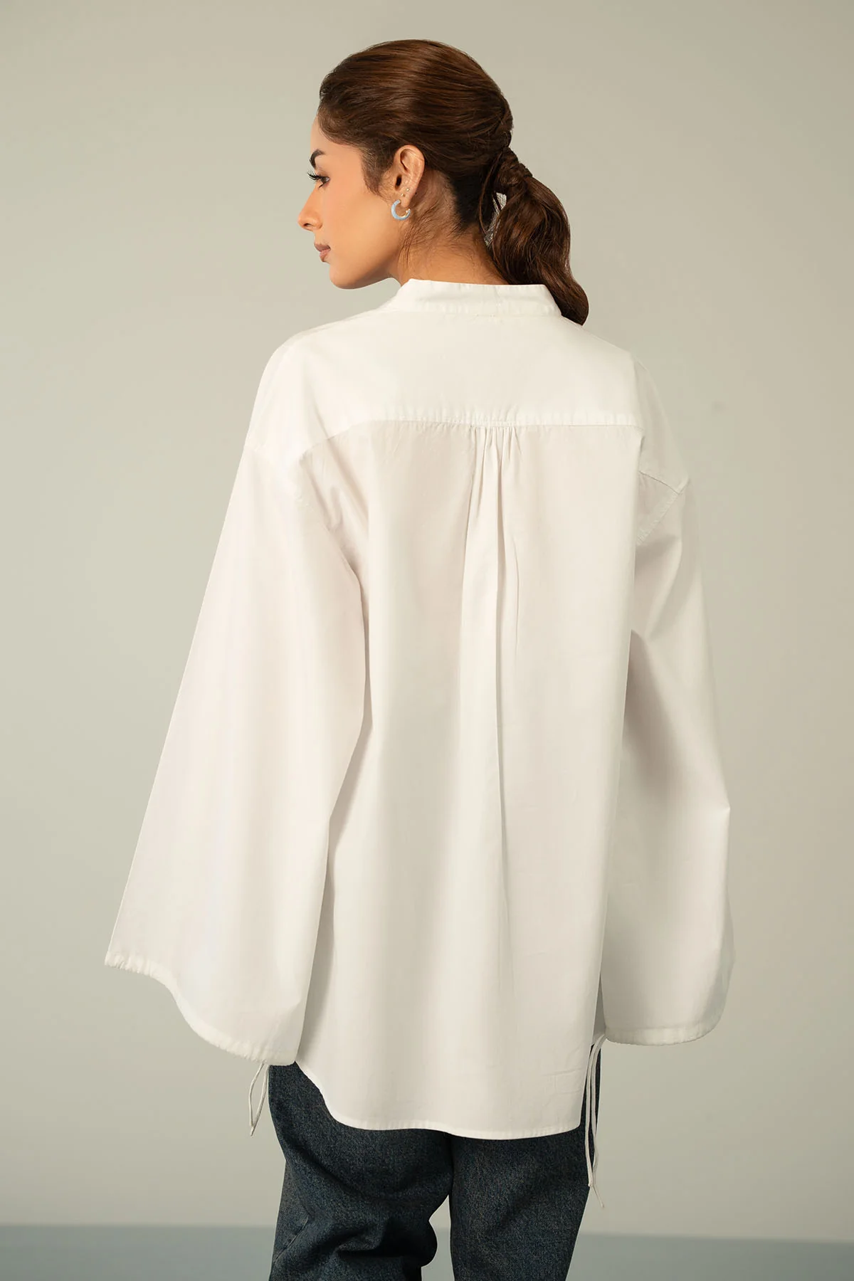 V-NECK POPLIN SHIRT - Image 3