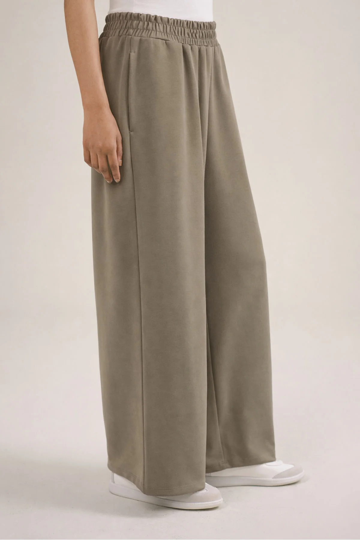 WIDE LEG RELAXED PANTS-SCUBA - Image 3