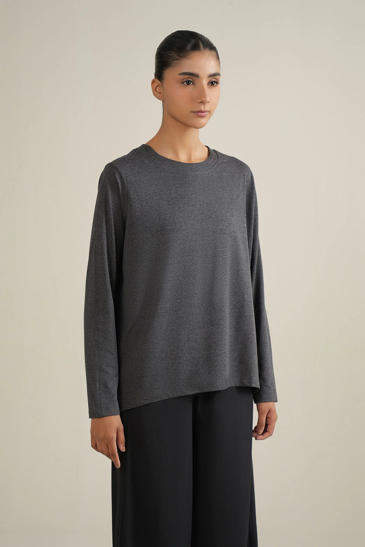 WOMEN WITH EASE TOP - Image 3