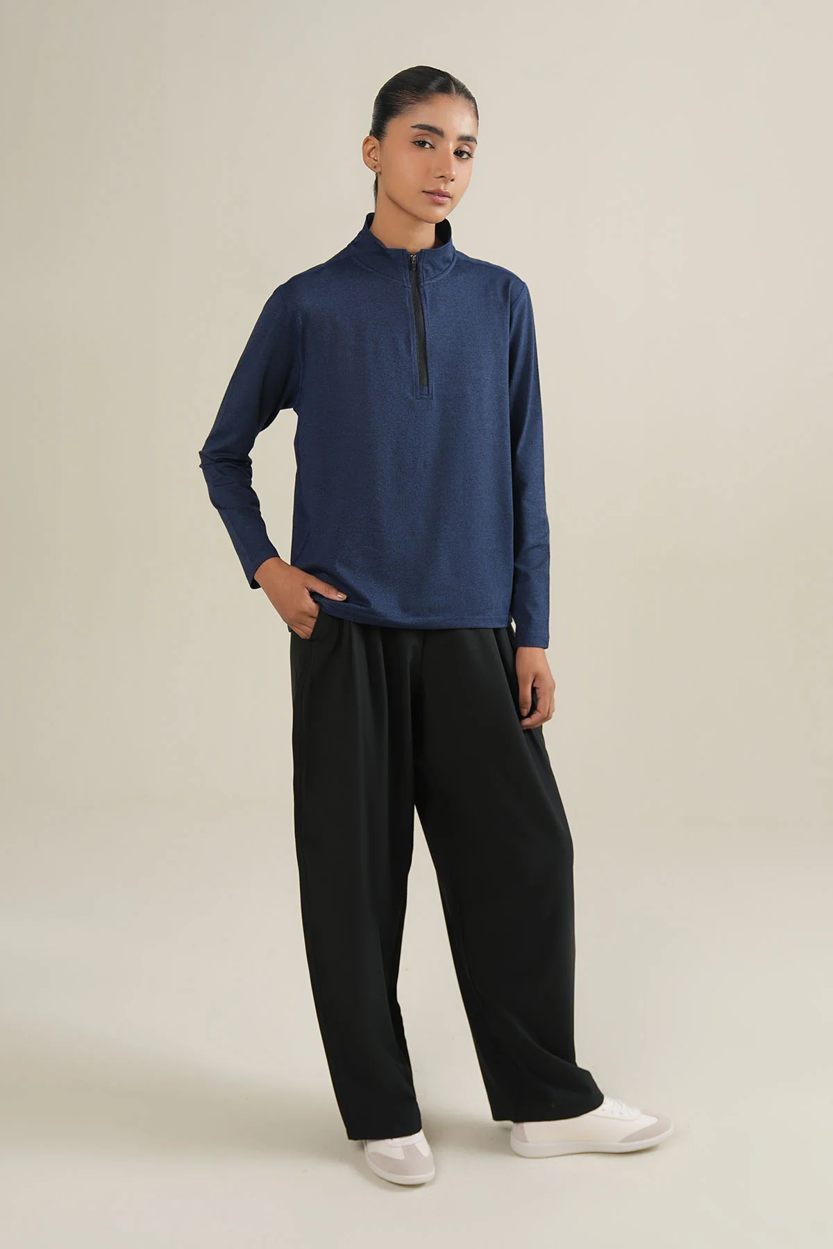 WOMEN TRAINING QUARTER ZIPPER - Image 3